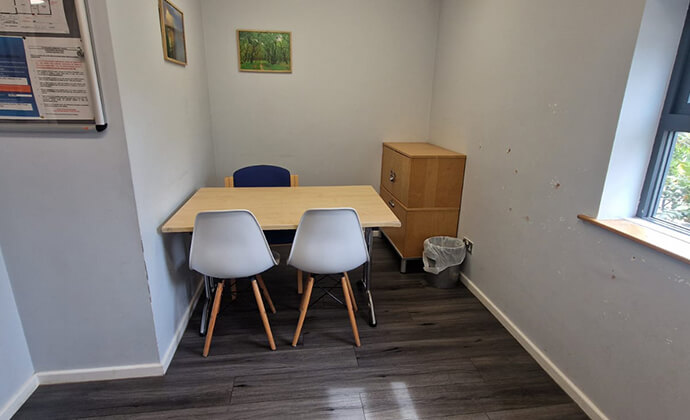 Rooms-Small-Office-3